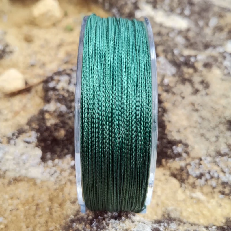 Плетени влакна Влакно плетено MIKADO SILURUS 4 X BRAID GREEN 300 м